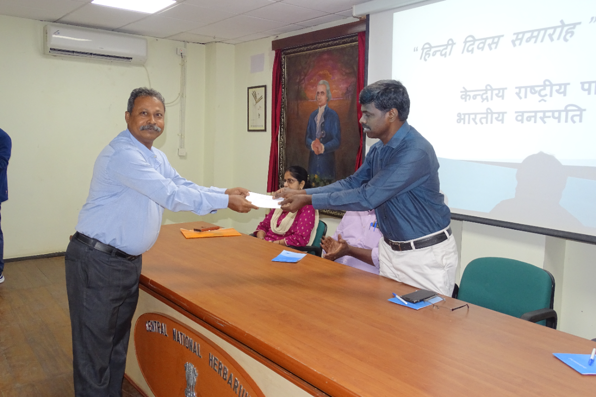 First prize winner of debate competition on Hindi Diwas  CNH, Howrah on 26.09.2022