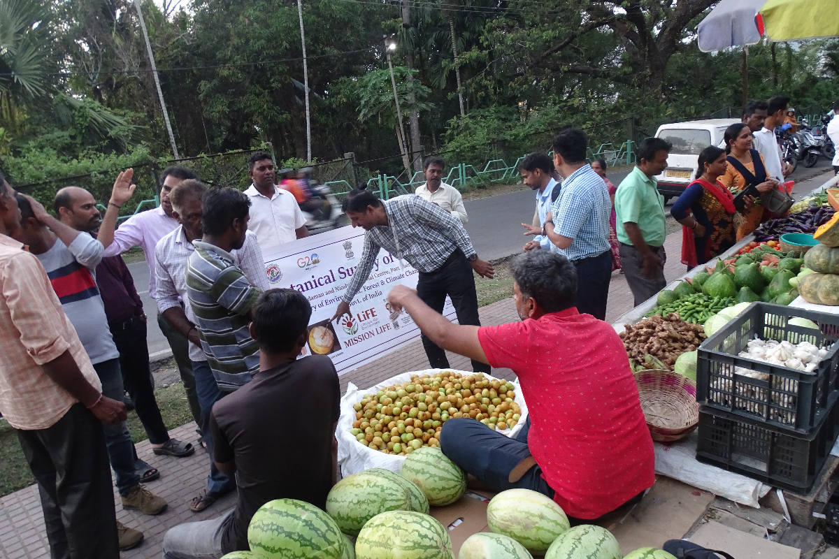 ANRC, Port Blair organized a special campaign to create awareness on “Natural Resources in our Daily Life” to motivate use of eco-friendly products at Chatham Jetty and Haddo market area, South Andaman on 23.02.2023
