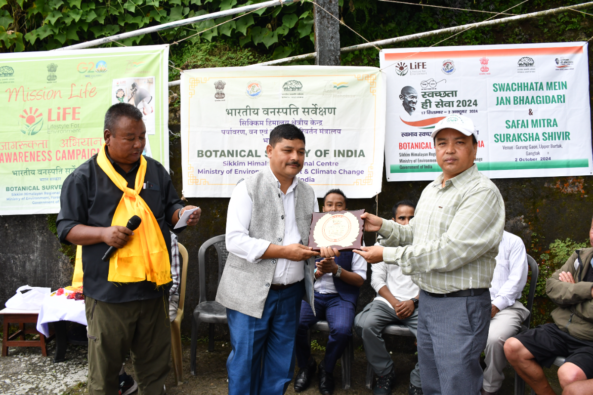 BSI SHRC Gangtok undertook a Swacchata hi Seva  (SHS) programme on 02-10-2024 at Gurung Gaon, Gangtok