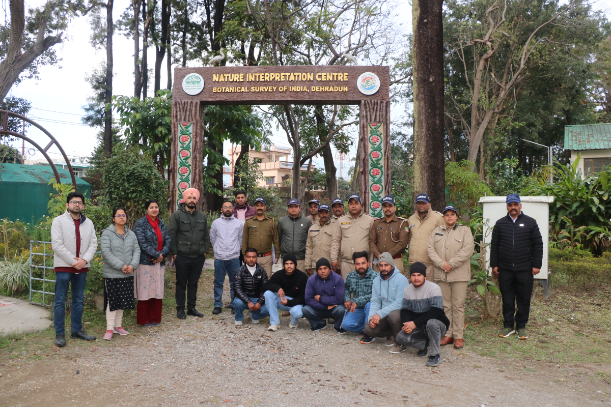 उत्तराखंड के साल क्षेत्र स्थित वन संवर्धनिक वन अनुसंधान रेंज, देहरादून के रेंज अधिकारी और वन रक्षकों ने 30.01.2026 को देहरादून स्थित एनआरसी का दौरा किया।