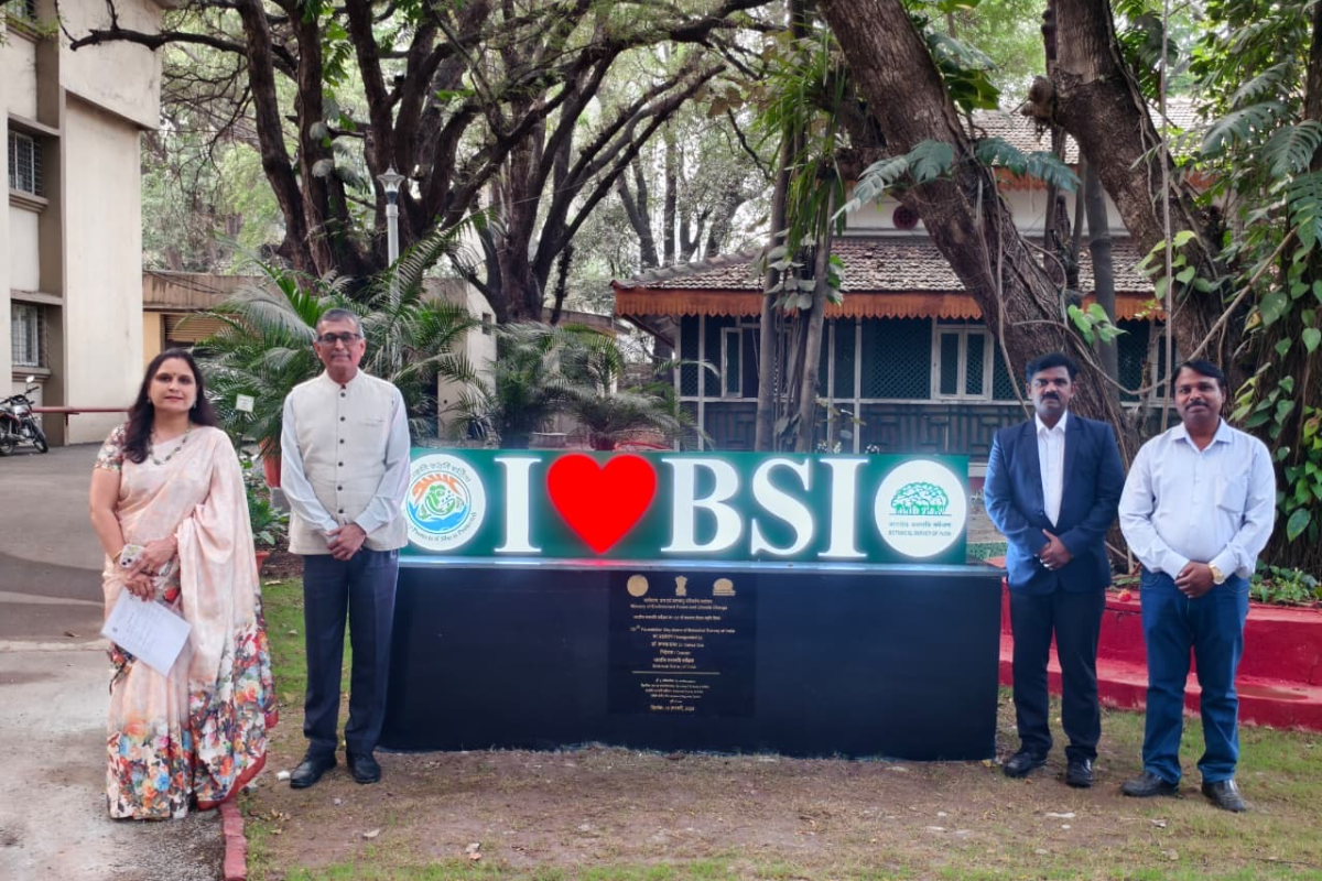 पर्यावरण, वन और जलवायु परिवर्तन मंत्रालय (MoEF&CC), नई दिल्ली के संयुक्त सचिव श्री सत्यजीत मिश्रा ने 19.02.2026 को पुणे स्थित बीएसआई, डब्ल्यूआरसी का दौरा किया और हिंदी कार्यान्वयन और राजभाषा गतिविधियों की समीक्षा की।