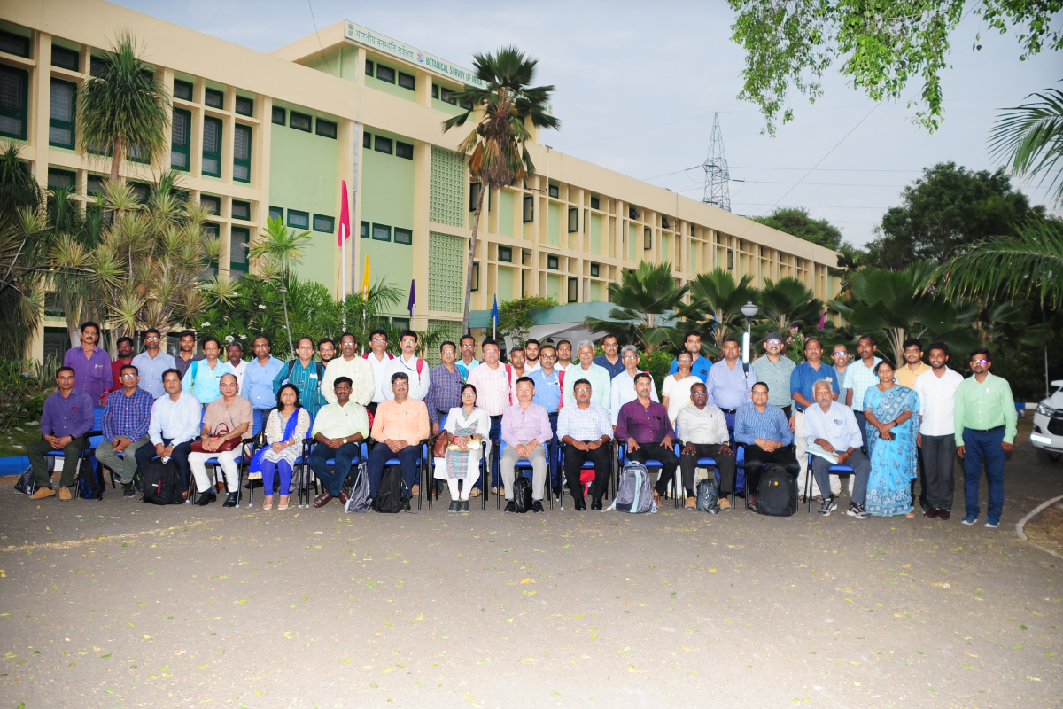 Group photo of regional Heads & RCM members  at BSI,SRC, Coimbatore on 07.05.2022
